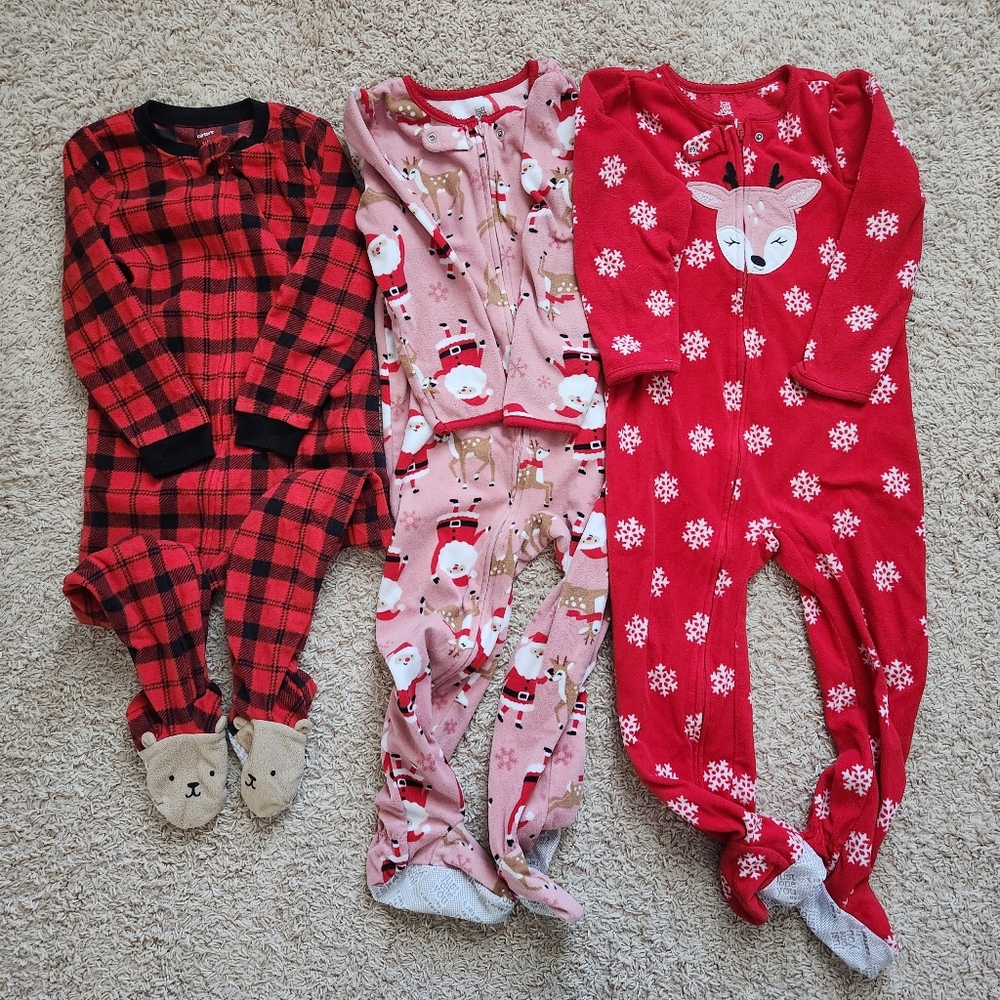 Carter's Kids Size 5T Footie Christmas Pajamas Onesie Three Pairs Girls